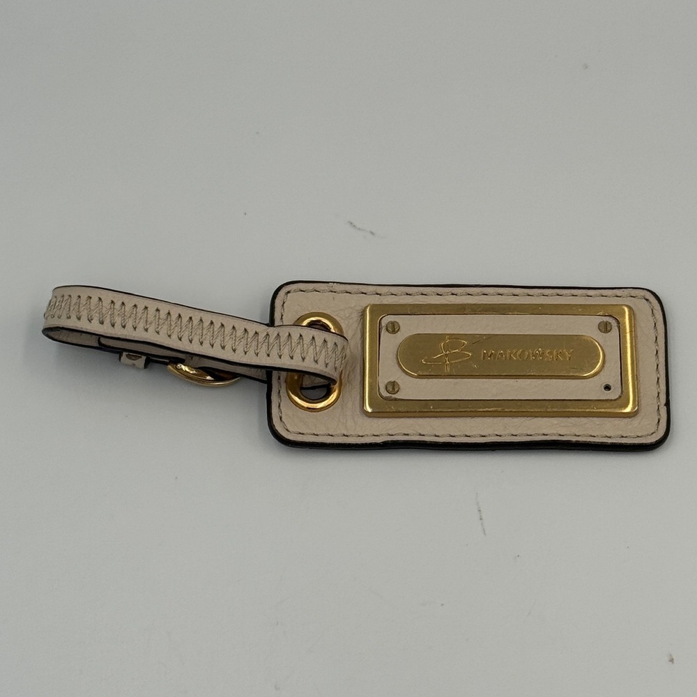 B Makowsky Cream Leather Bag Charm Luggage Tag Gold Tone Logo Plate Buckle Strap
